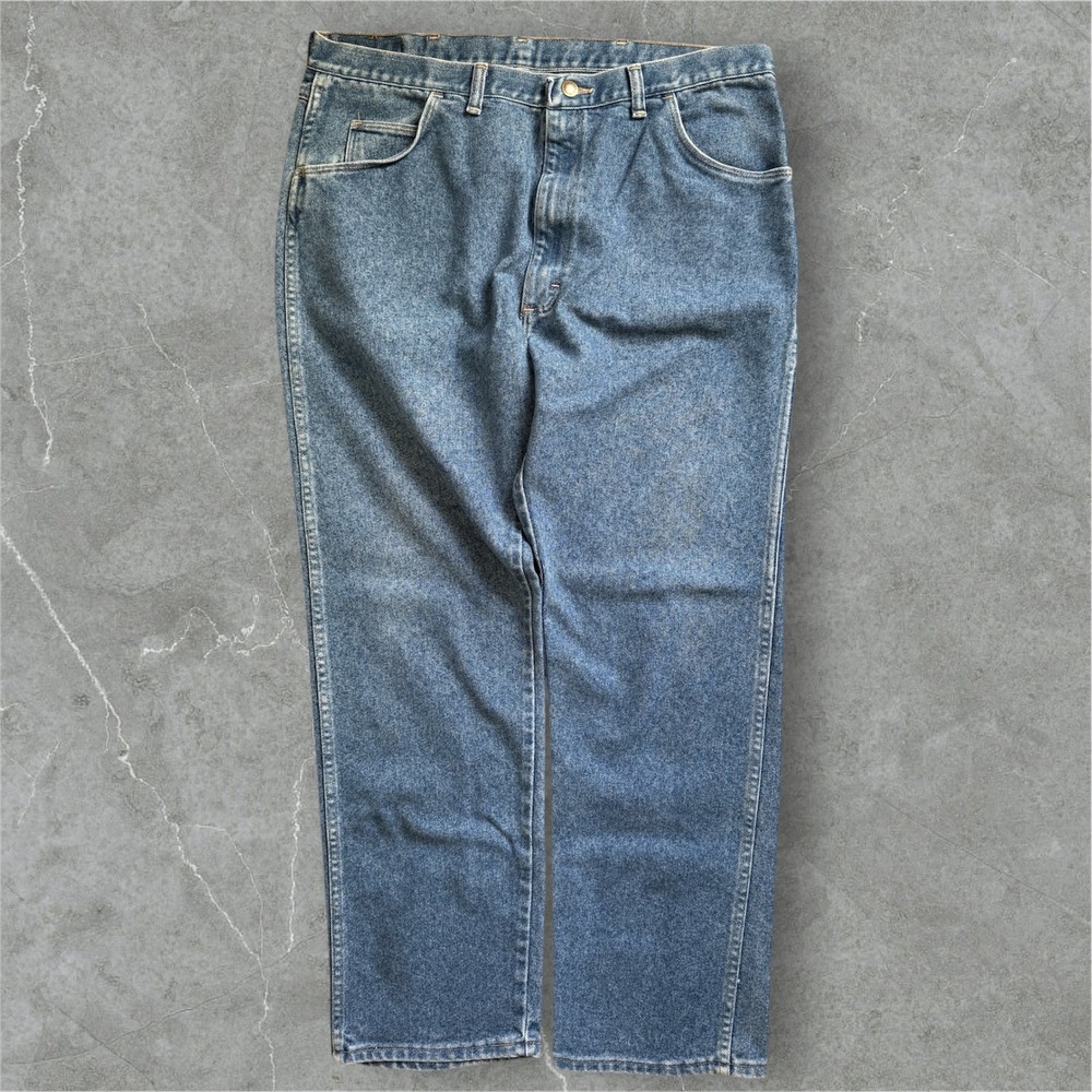 Wrangler Men's 40x32  Blue‎ Denim Jeans USA Made Straight Leg Classic Fit